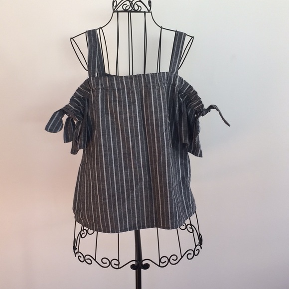Striped Off the Shoulder Top - Picture 4 of 7
